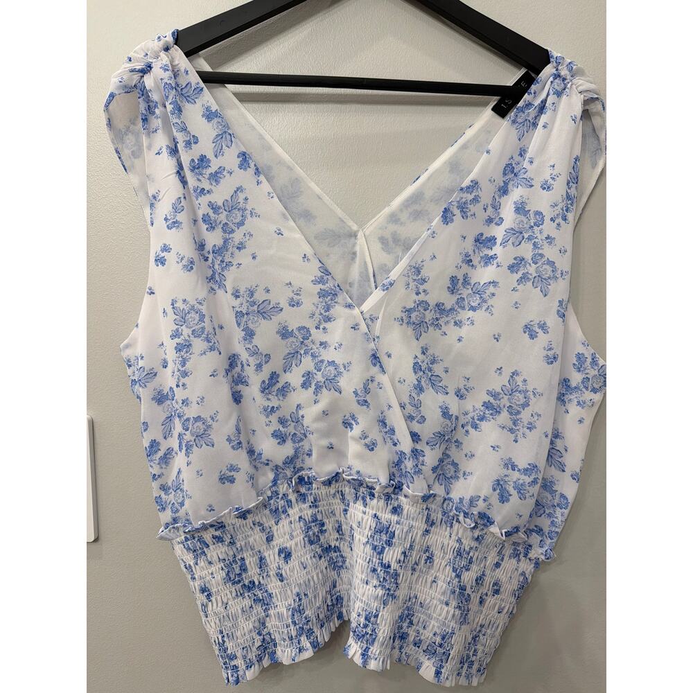 1 State smocked bottom top